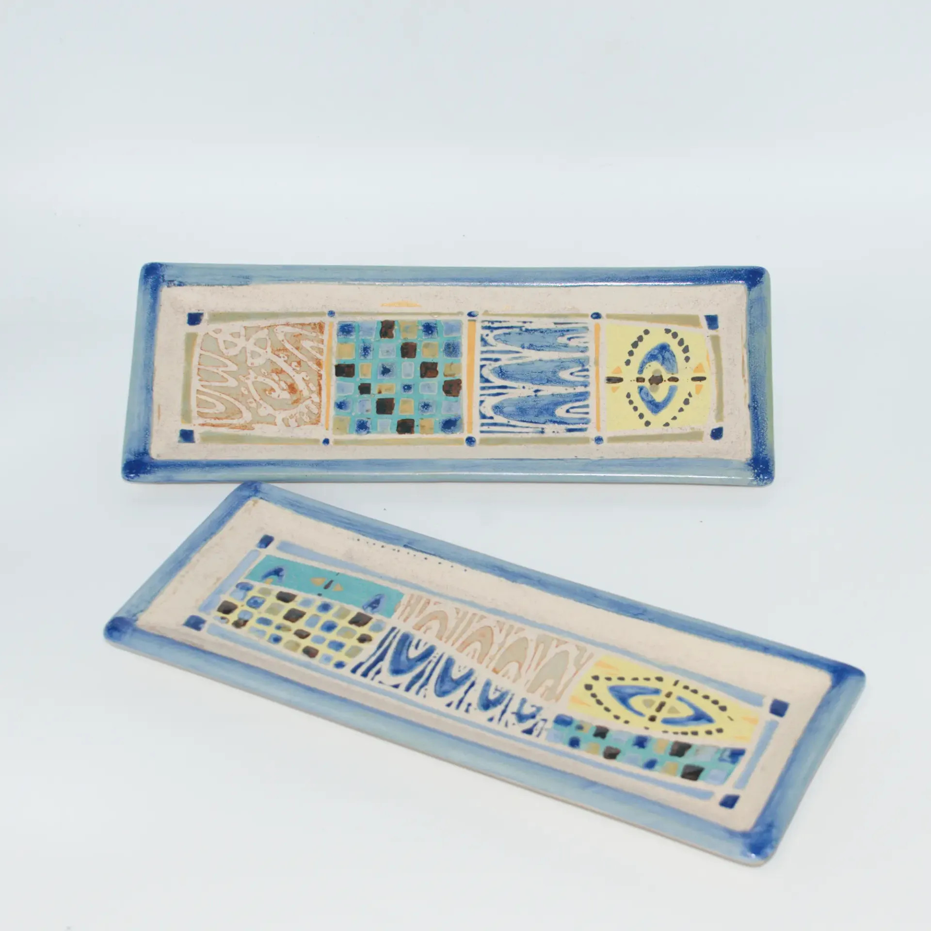 059006   Safata ceràmica  26,5cm llargada x 10cm amplada