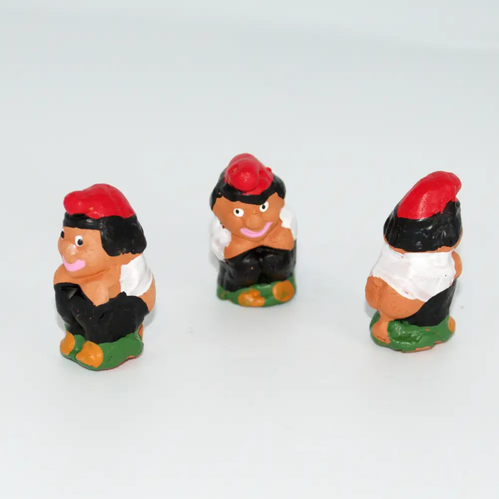 011001A  Caganer 3cm alçada x 1,5cm amplada