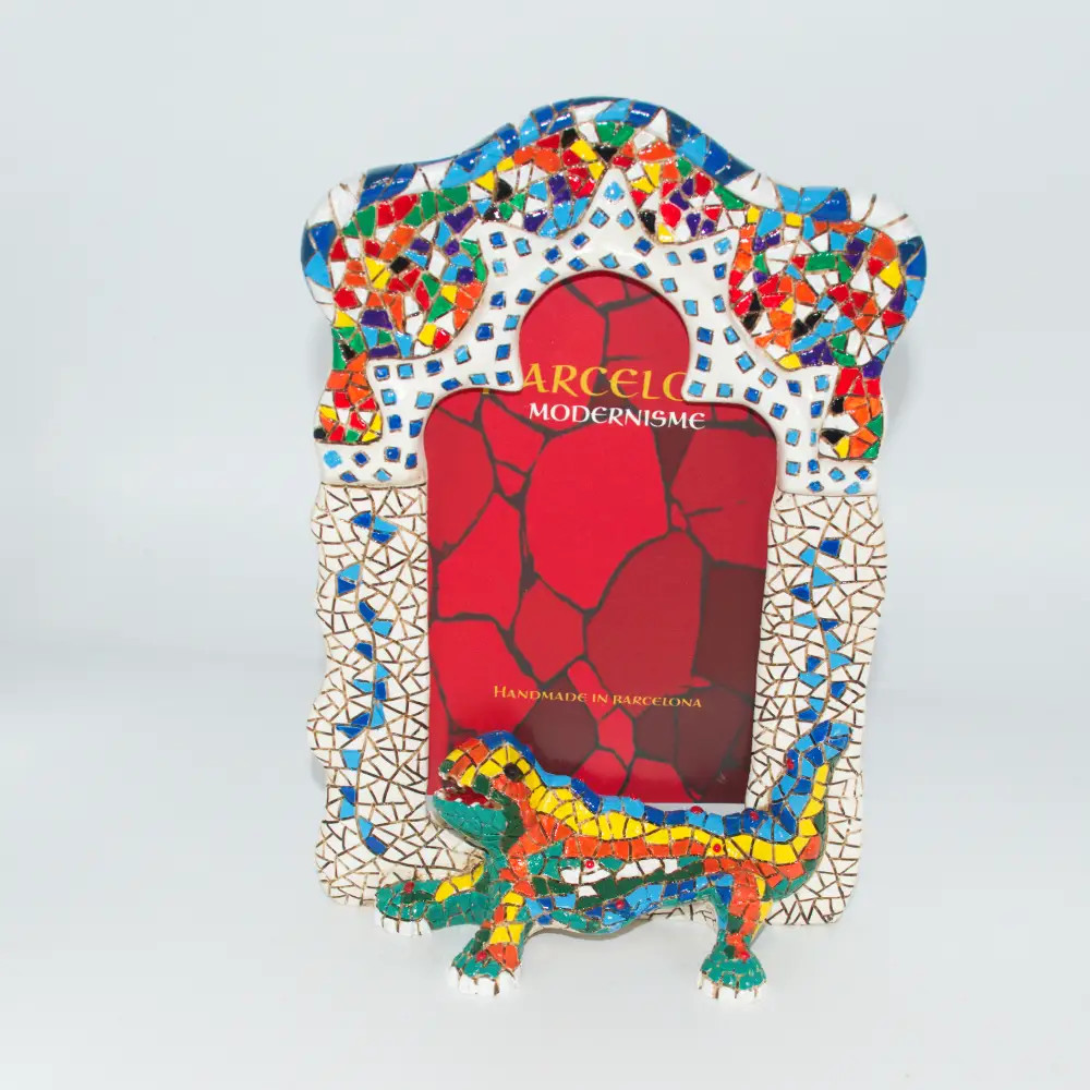 031006F  Parc Güell gran 23cm alçada x 14cm llargada x 6,5,5cm amplada